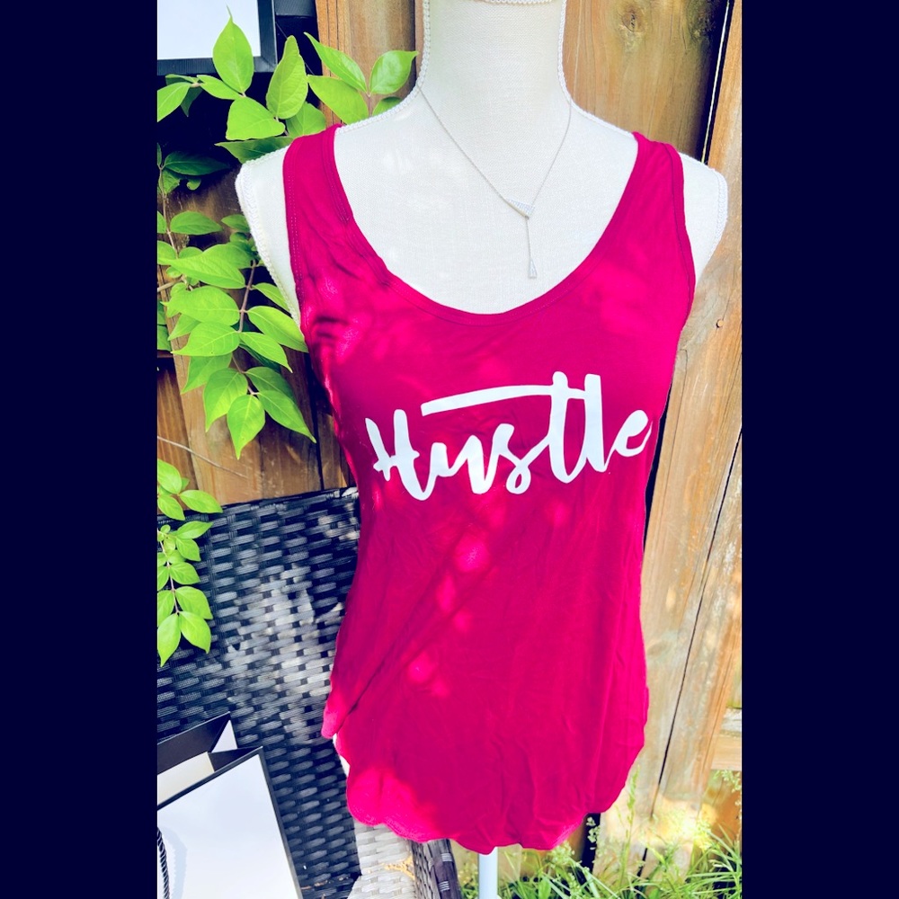 Hustle tank❤️❤️
